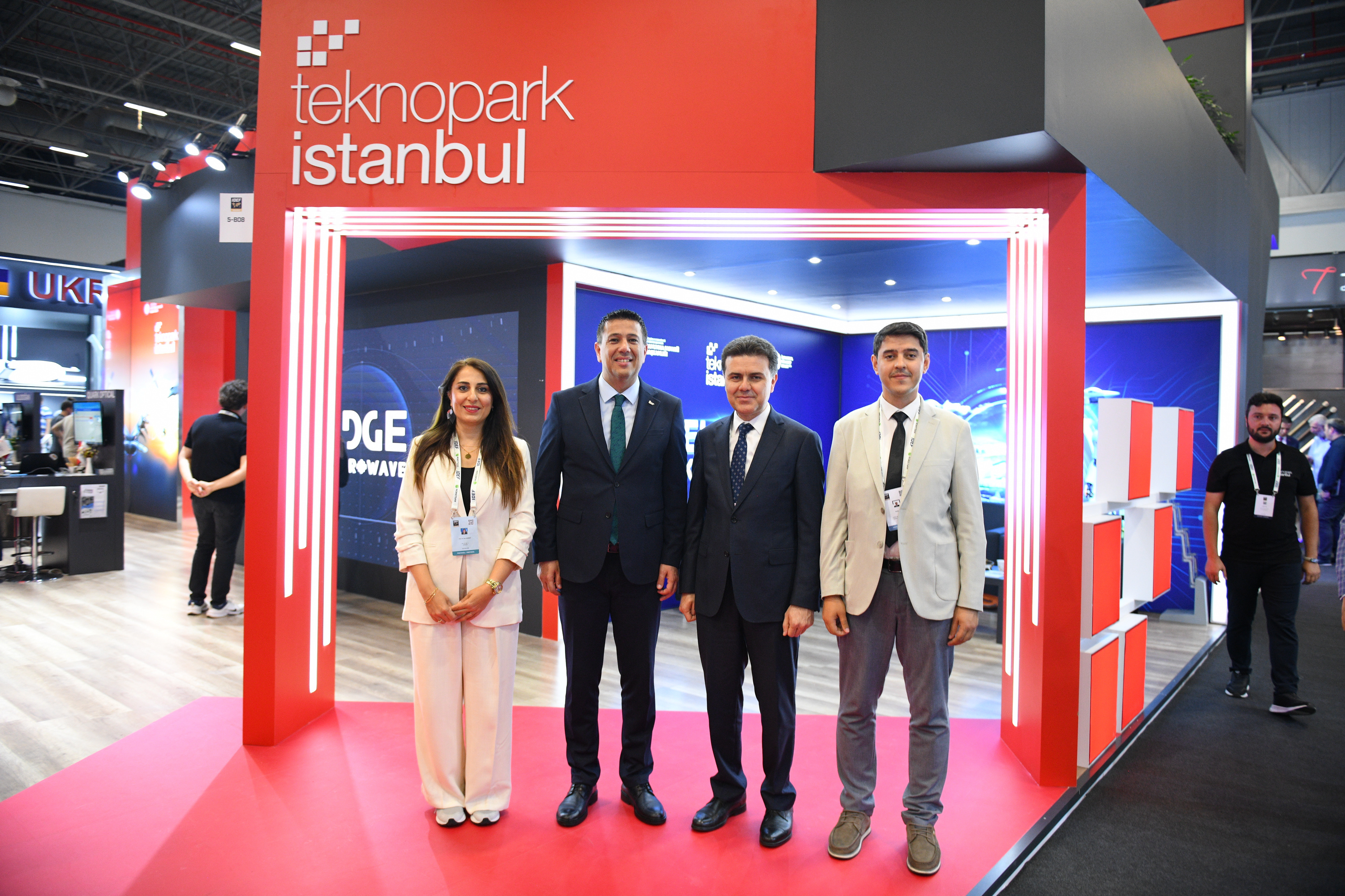 Hosted by our General Manager Prof. Dr. Abdurrahman Akyol, we hosted Aspilsan Energy Chairman of the Board of Directors Mr. Ebubekir Koç and Deputy Chairman of the Board of Directors Ms. Prof. Dr. Ebru Menşur at our stand.